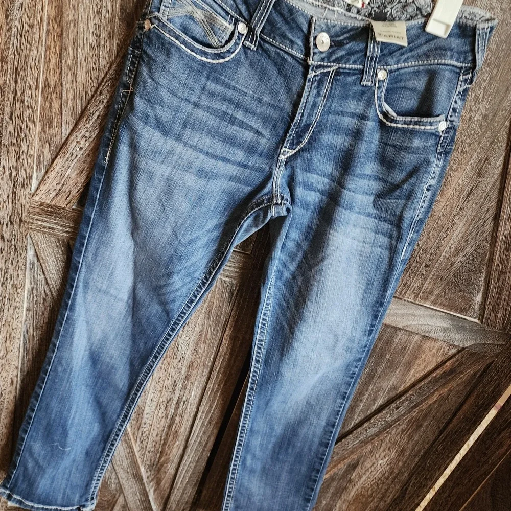 Ariat Jeans‎ Women's Size 31R x 32 REAL Denim Dresden Mid Rise Stretch Straight - Picture 3 of 10